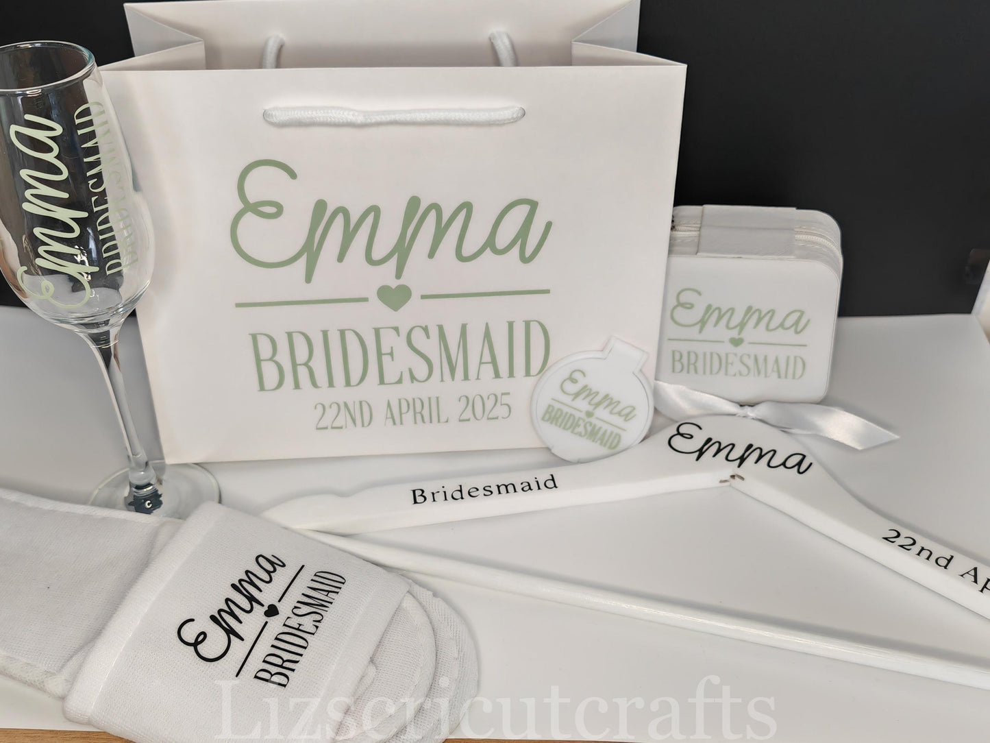 Bride/Bridesmaid Bundle/Proposal gift or Thank you gift - Gift Bag, Hanger, Champagne Glass, compact mirror, Jewellery box & Spa slippers