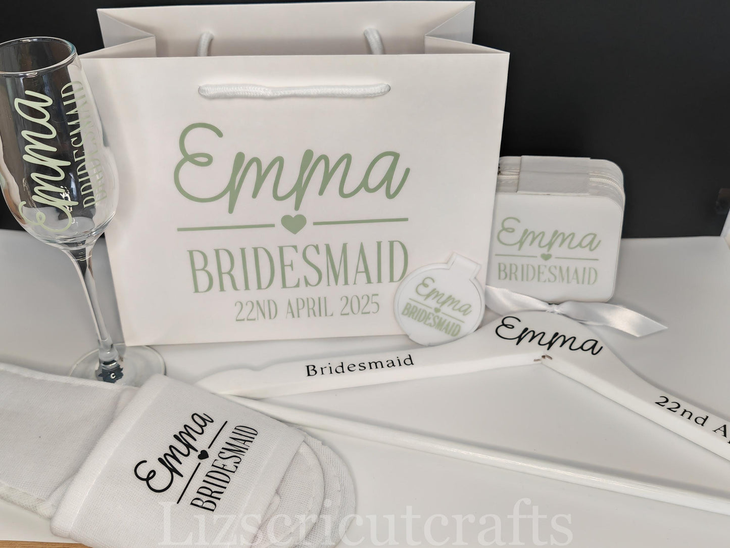 Bride/Bridesmaid Bundle/Proposal gift or Thank you gift - Gift Bag, Hanger, Champagne Glass, compact mirror, Jewellery box & Spa slippers