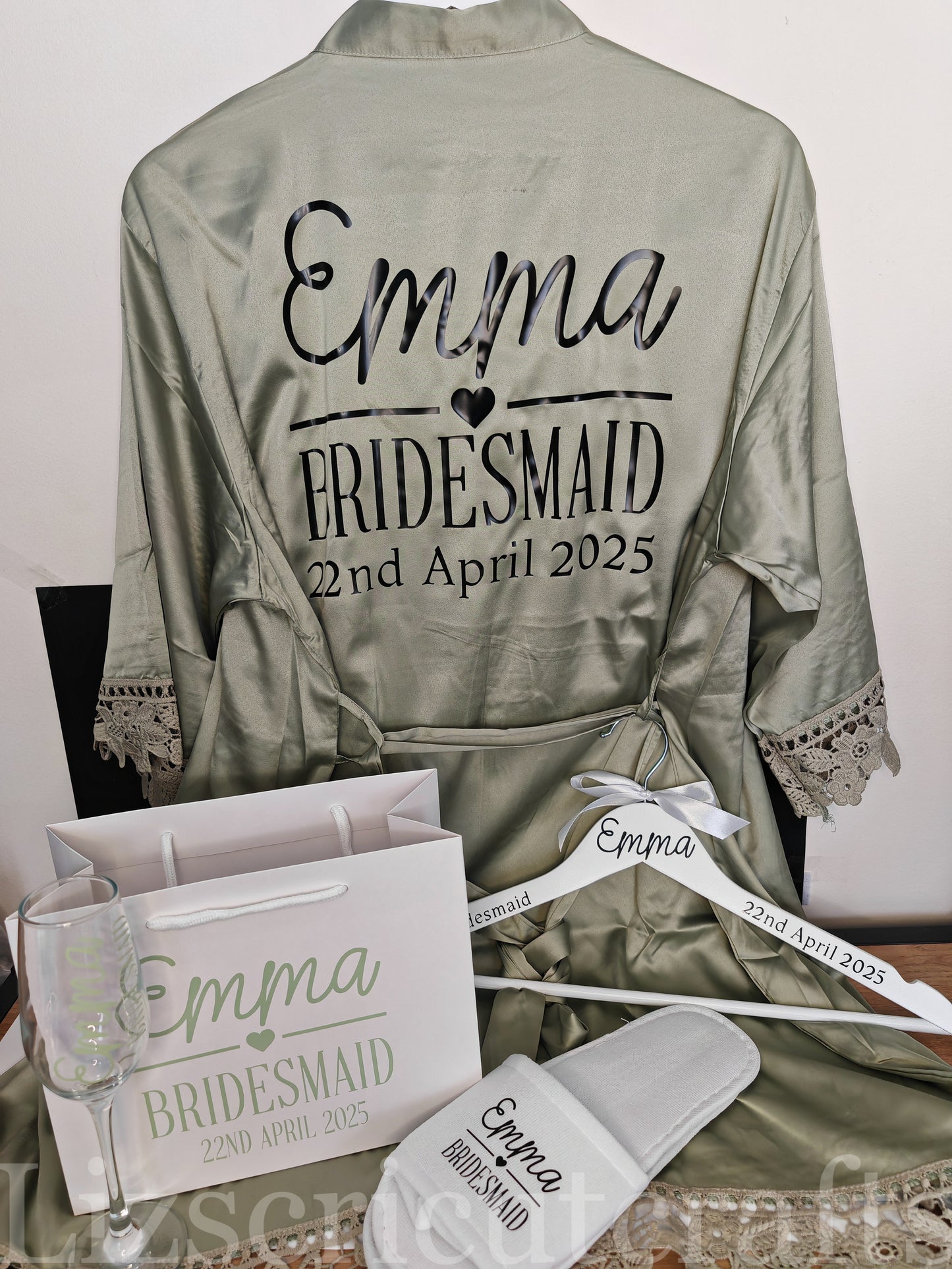 Bride/Bridesmaid Bundle/Proposal gift or Thank you gift - Robe, Bag, Hanger & Spa slippers