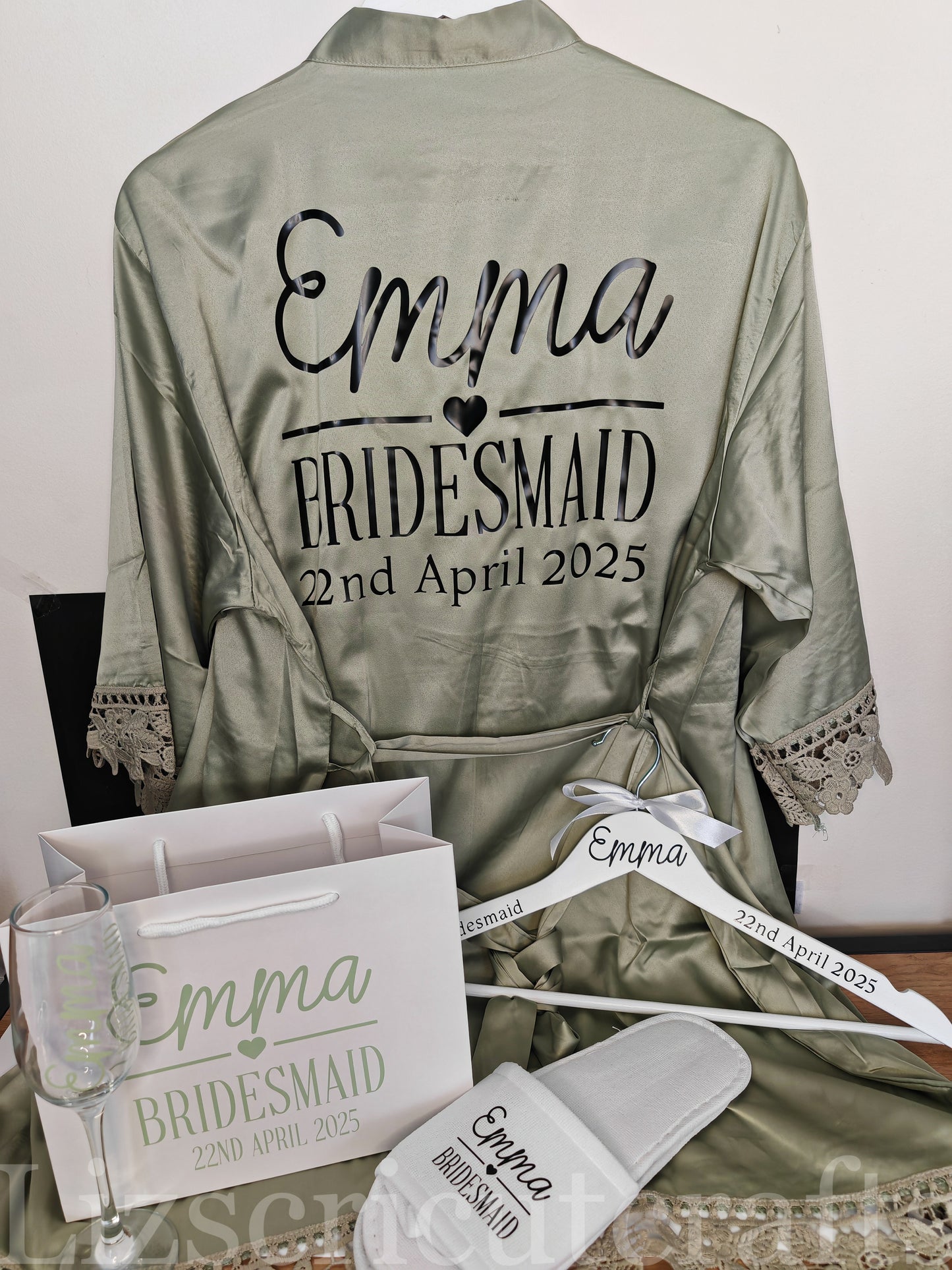 Bride/Bridesmaid Bundle/Proposal gift or Thank you gift - Robe, Bag, Hanger & Spa slippers