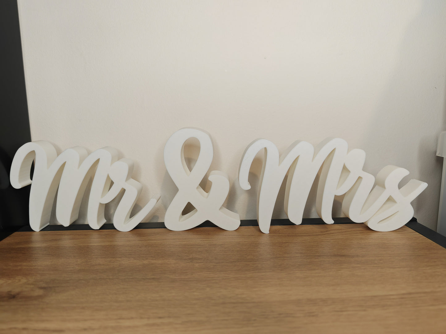 Mr & Mrs - Table decoration, wedding decoration