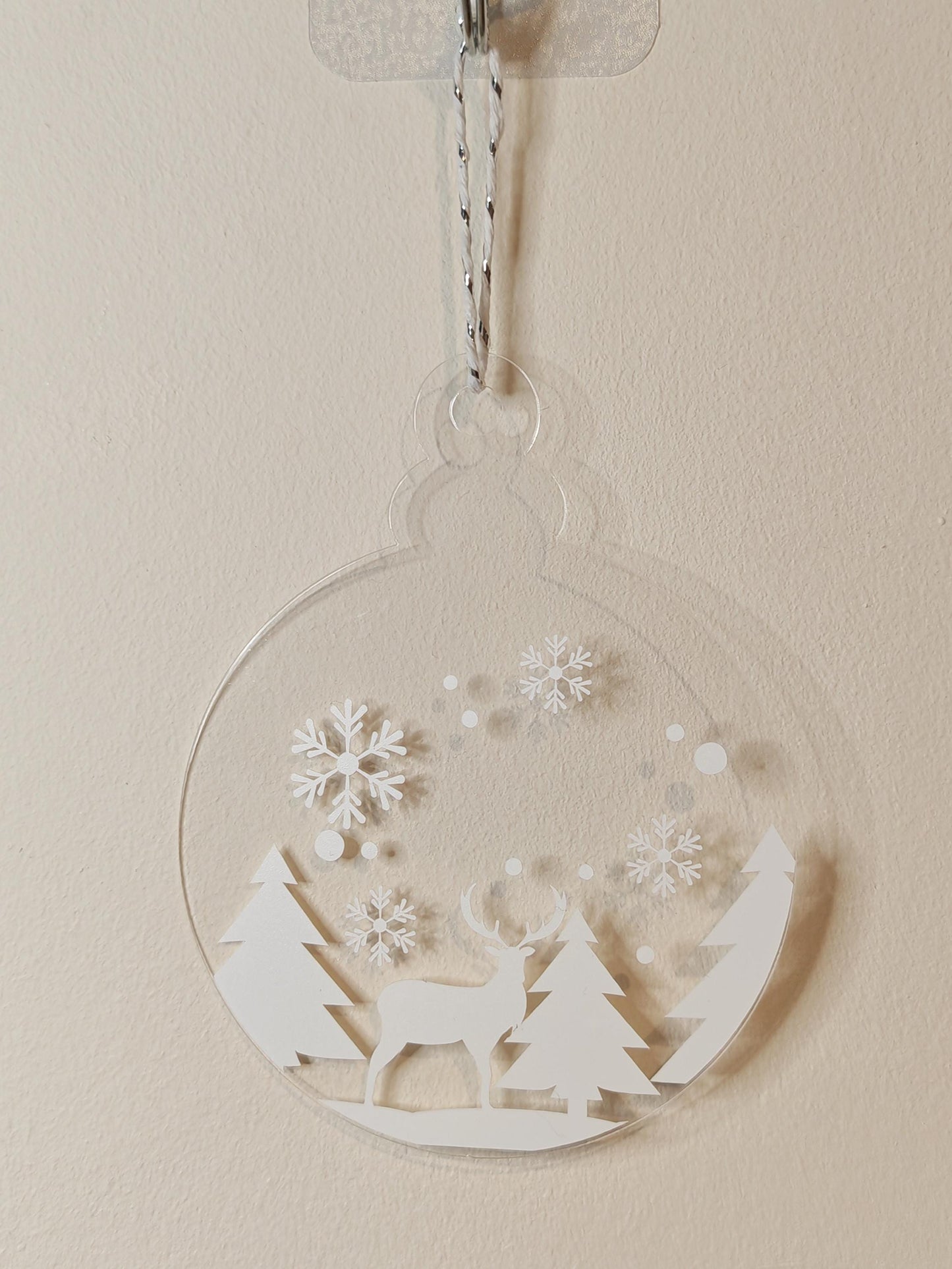 large 10cm Acrylic Bauble - Winter scene - White